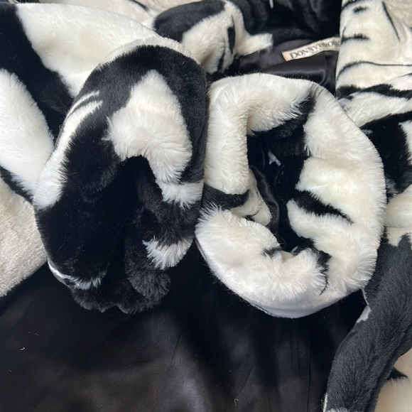 DONNY Brooks RIHANNA Faces Plush Jacket 1980’s Oversized Extra Small - Picture 7 of 14